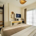 Lyse Juelide Hotel Çeşme