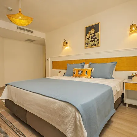 Lyse Juelide ホテル