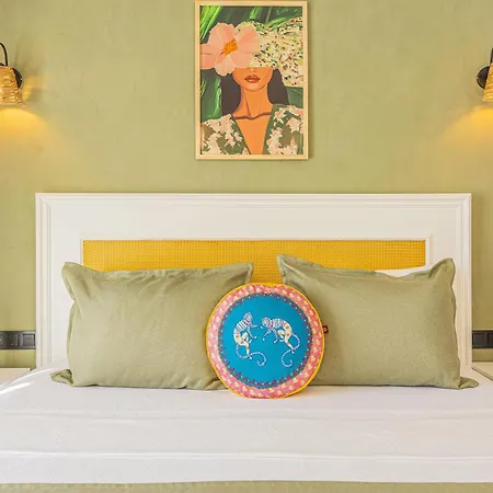 Lyse Juelide فندق