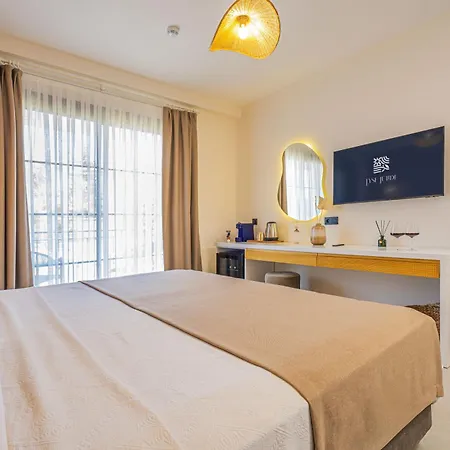 Lyse Juelide فندق *