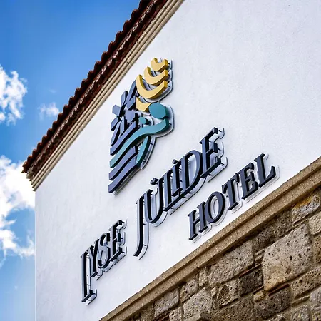 Lyse Jülide Hotel Çeşme