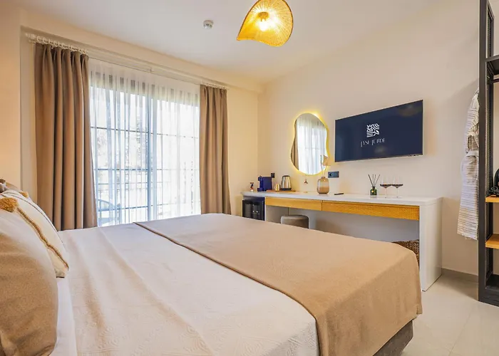 Lyse Juelide فندق *