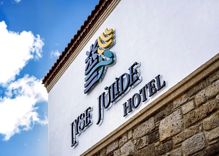 Lyse Juelide فندق Çeşme