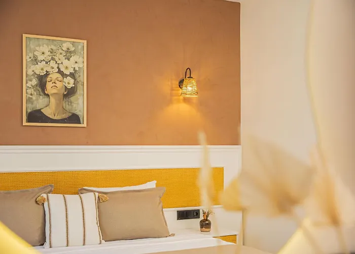 Lyse Juelide فندق *